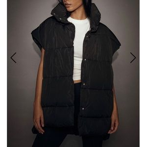 Oversized puffer vest